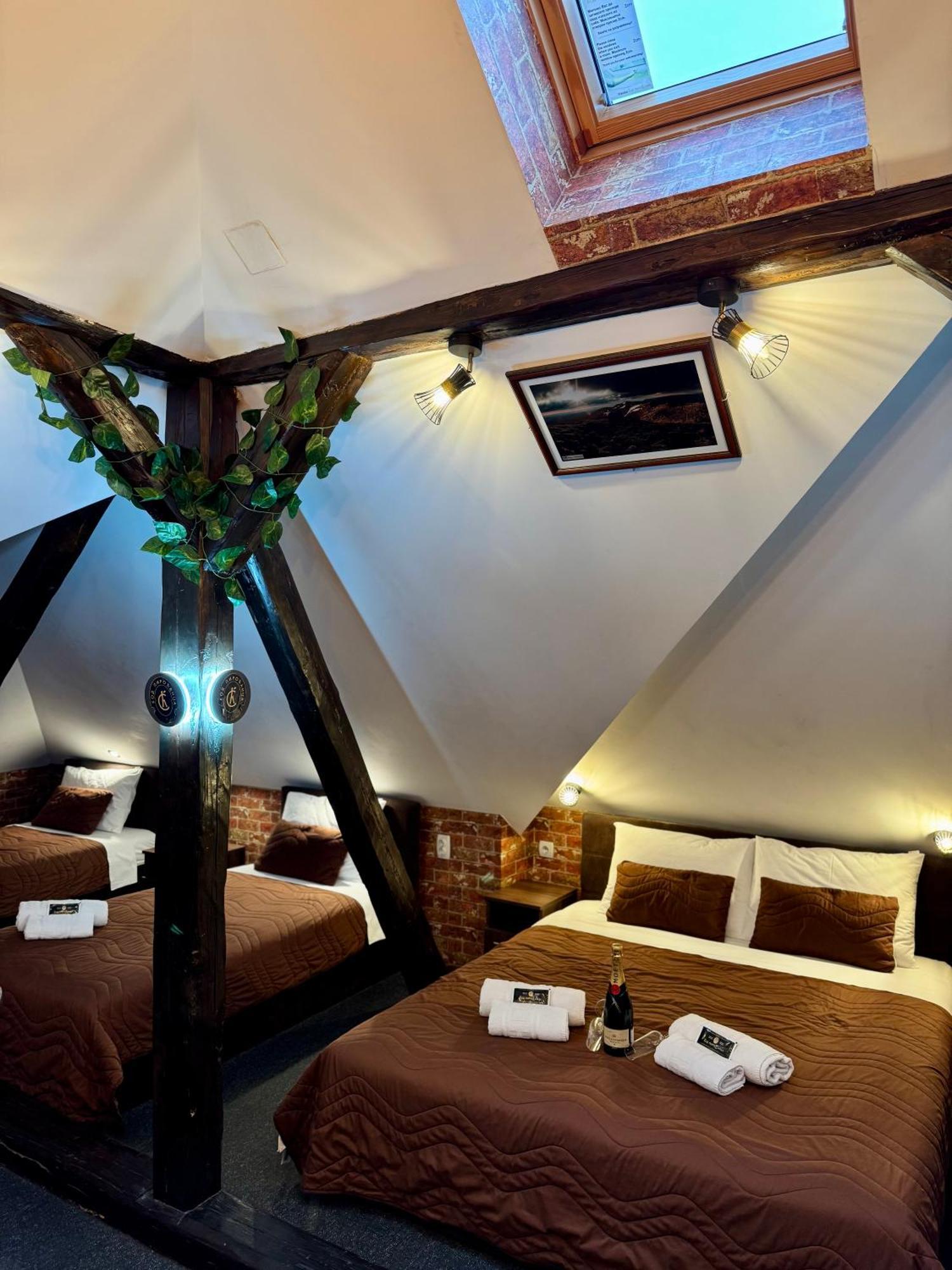 Pirocanac Rooms & Restaurant "Breakfast-Lunch-Dinner" Пирот Экстерьер фото