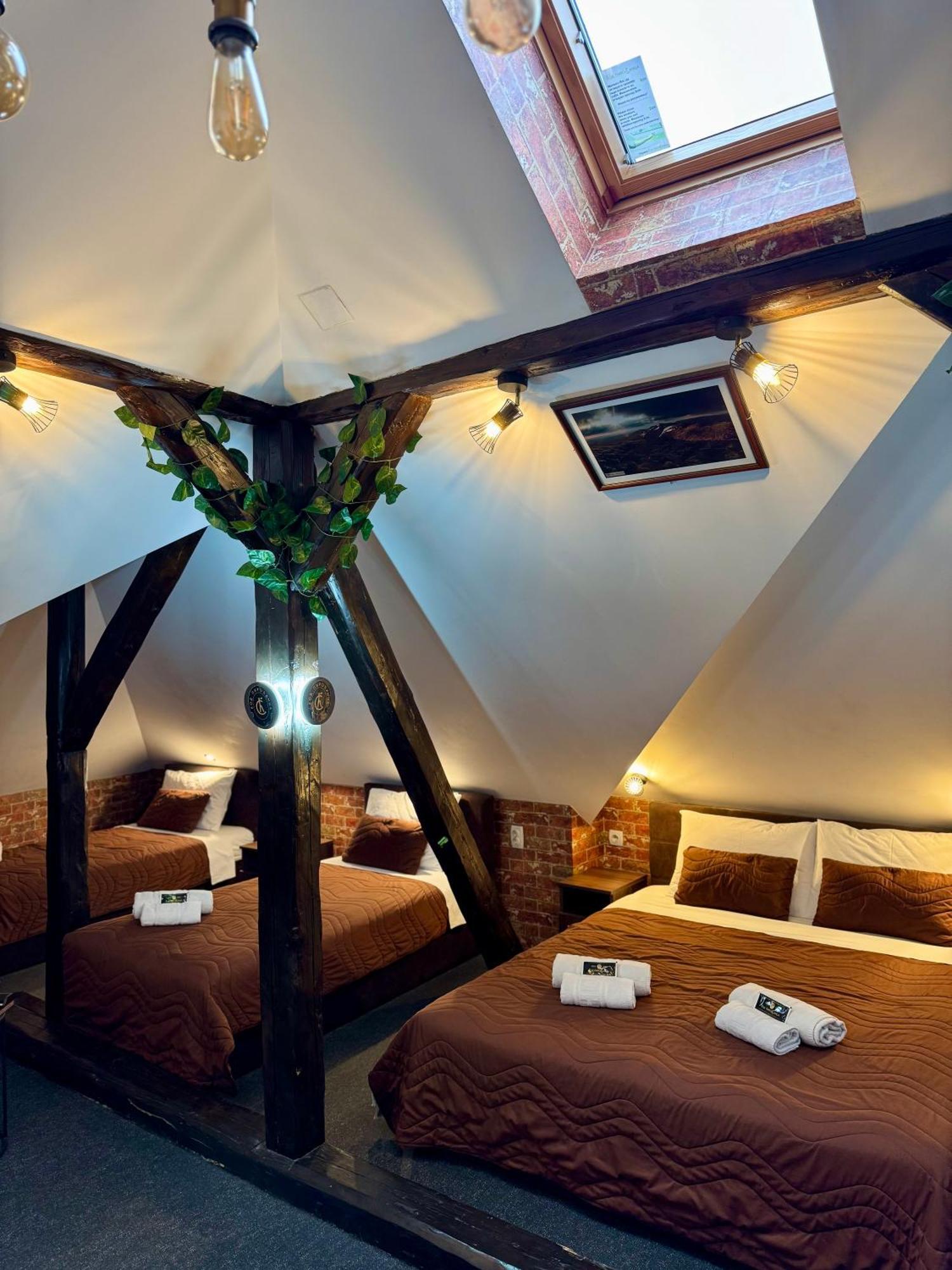 Pirocanac Rooms & Restaurant "Breakfast-Lunch-Dinner" Пирот Экстерьер фото